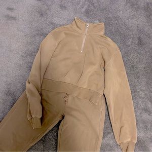 Aritzia TNA Sweatshirt+Sweatpants Set